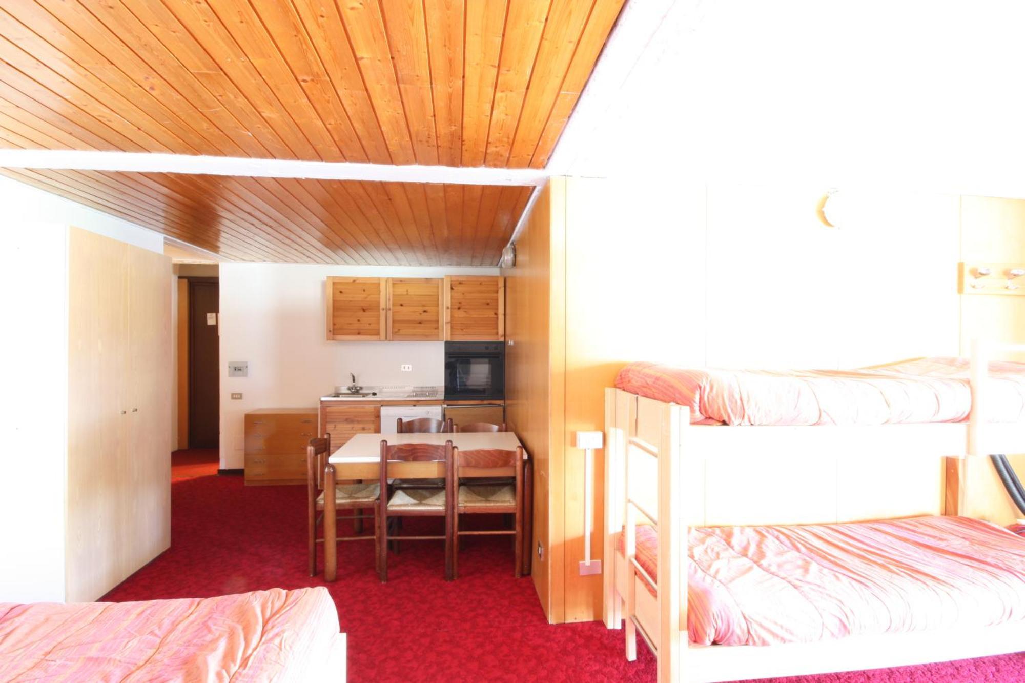Marilleva 1400 Appartamenti Montana Quarto foto
